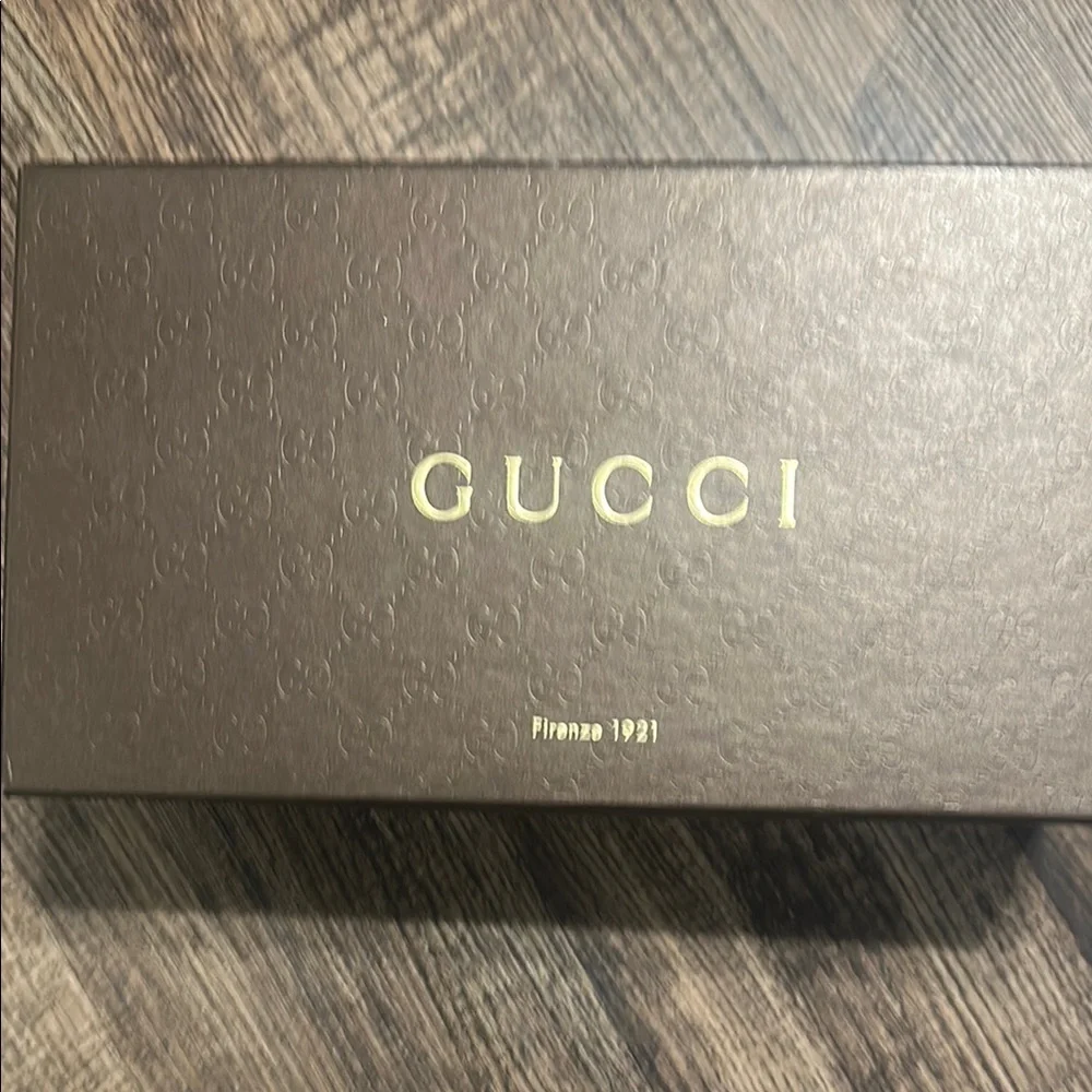 Gucci Women's Sneakers Box - Brown - Picture 11 of 11